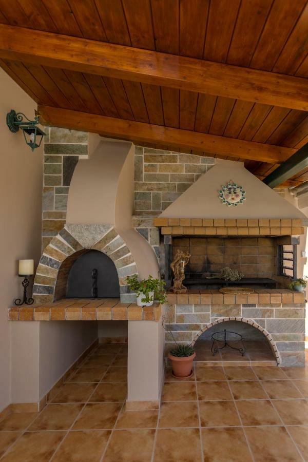 Mouzákion Ethereal Villa מראה חיצוני תמונה
